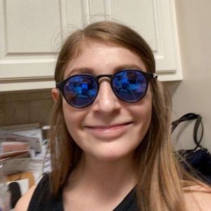 Meet your Posher, Sadie